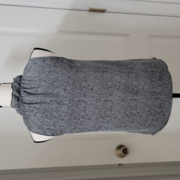 J. Crew Size 0 Gray Herringbone Pullover Blouse Top Sleeveless Ruffle Neck - Picture 5 of 12